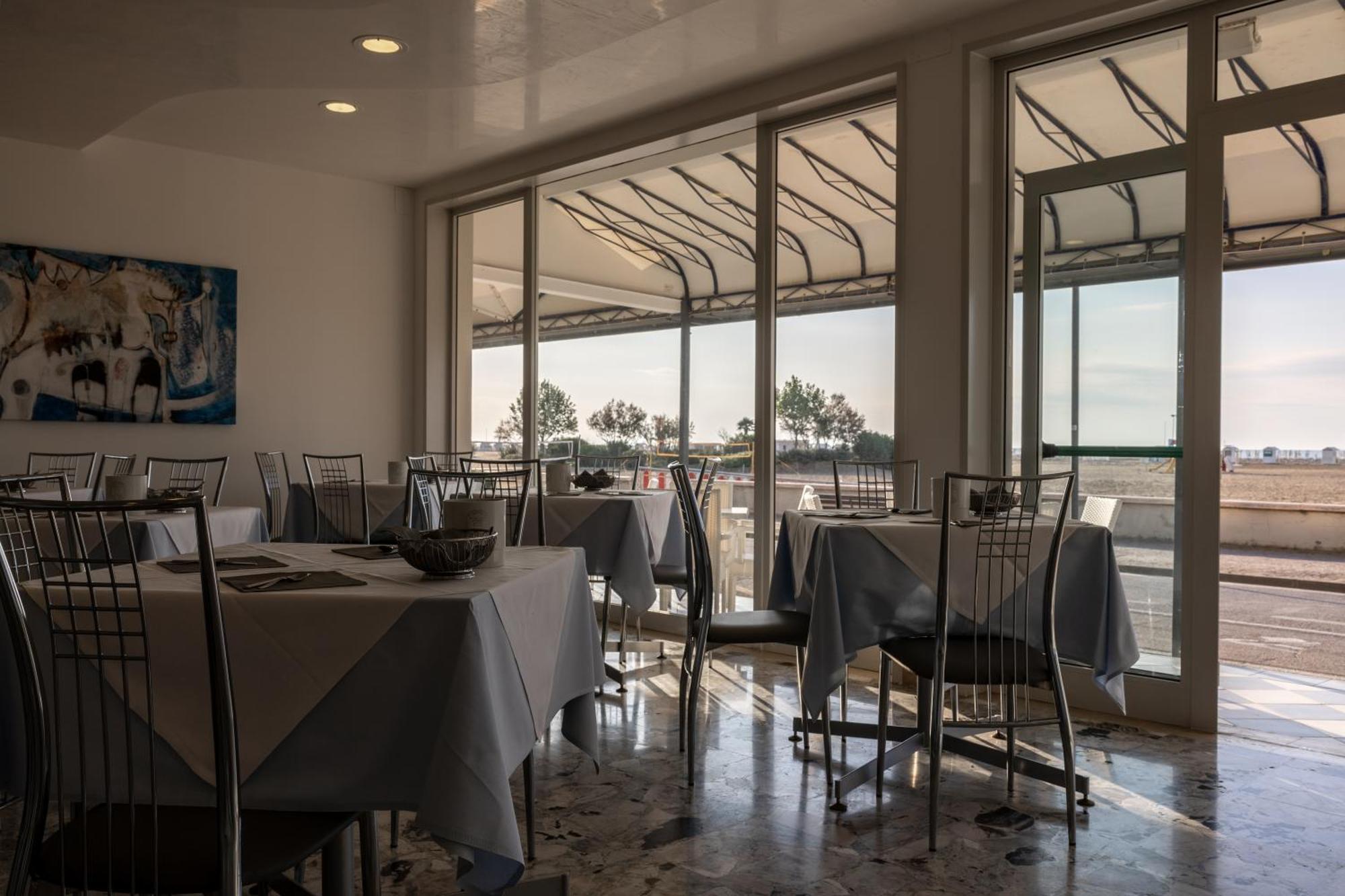 Hotel Riviera Caorle Exterior foto